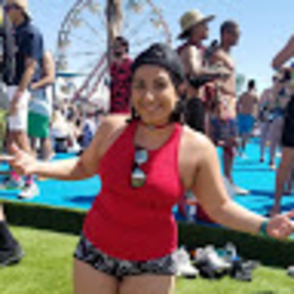 Meet your Posher, Elisa